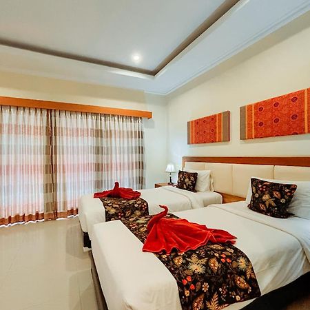 Kubu Petitenget Suite Seminyak Exterior photo
